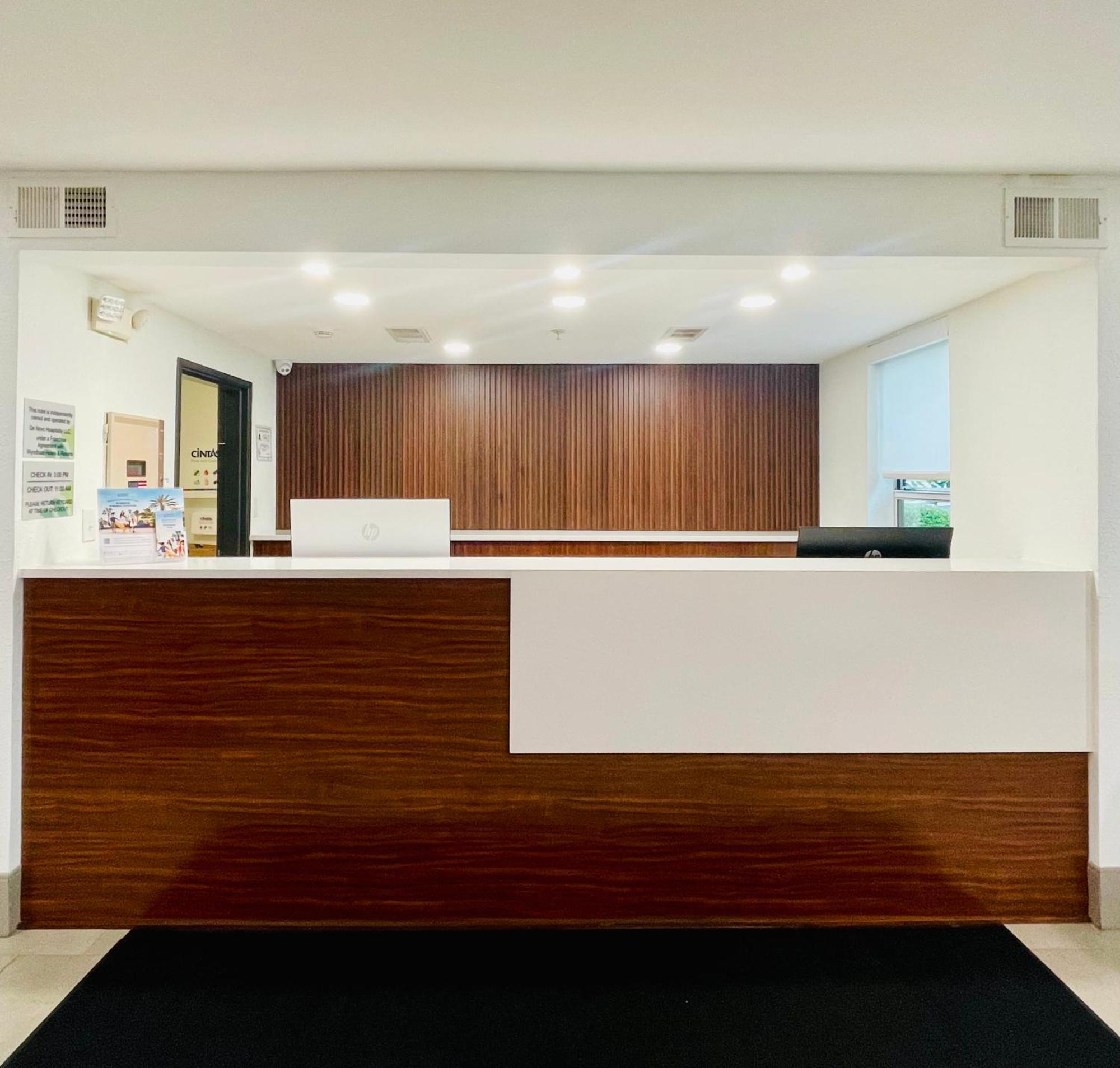 Wingate By Wyndham Matthews, Nc Hotel Exterior foto